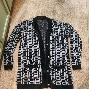 Pinko Black and White Knitwear